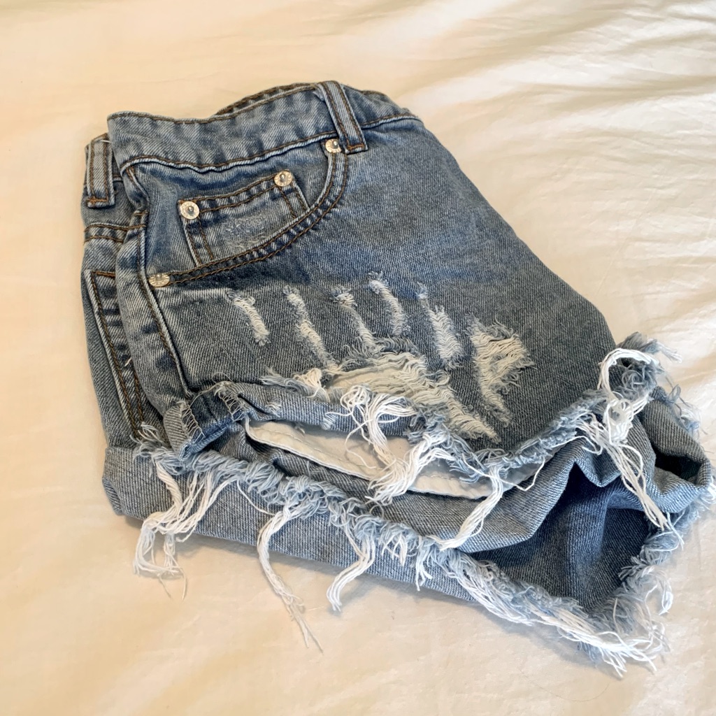 Mid Rise To High Rise Jean Shorts Mid Rise To High Rise Jean Shorts